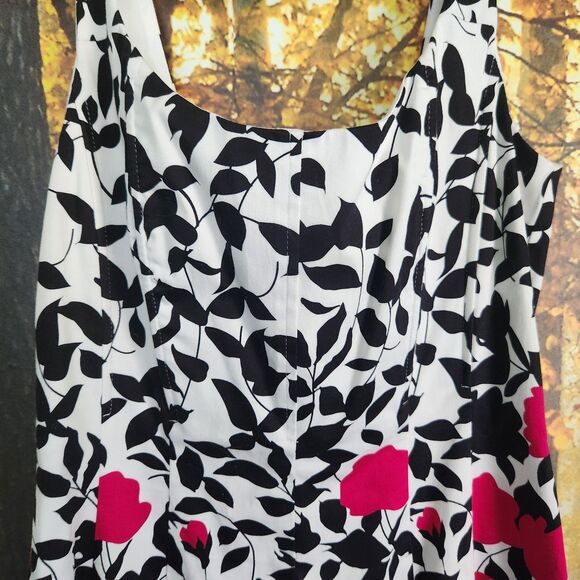 Nine West White Dress w/ Pink & Black Floral Fit and Flare w/ Boning Size 6 Zip - Picture 8 of 16